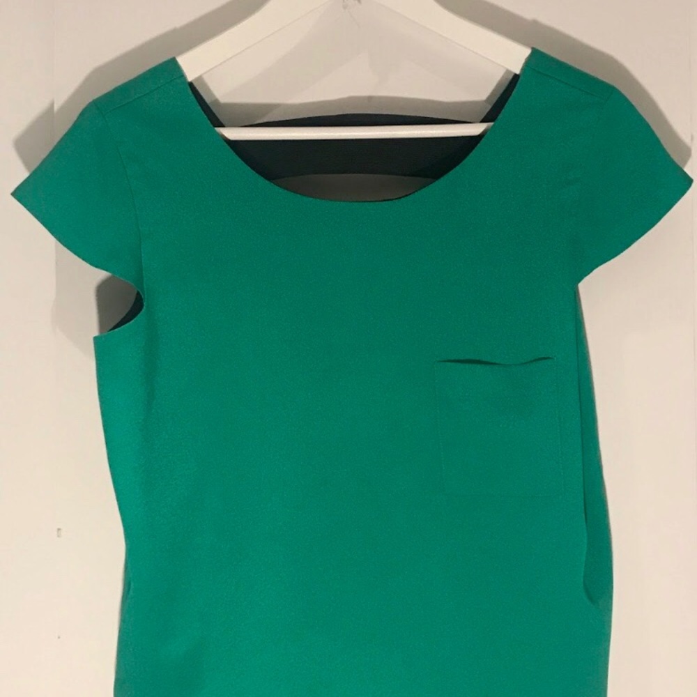 Just Ginger green short sleeve top Size S $15
